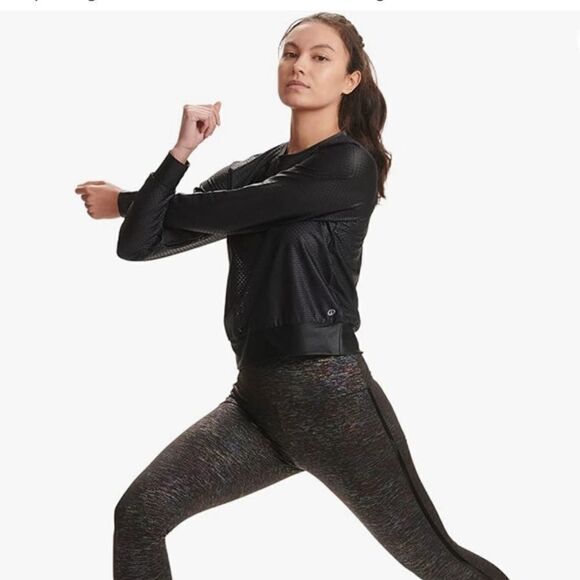 Spalding Gym Essential Breathable Mesh Pullover Active Workout Top M NWT - Picture 4 of 7